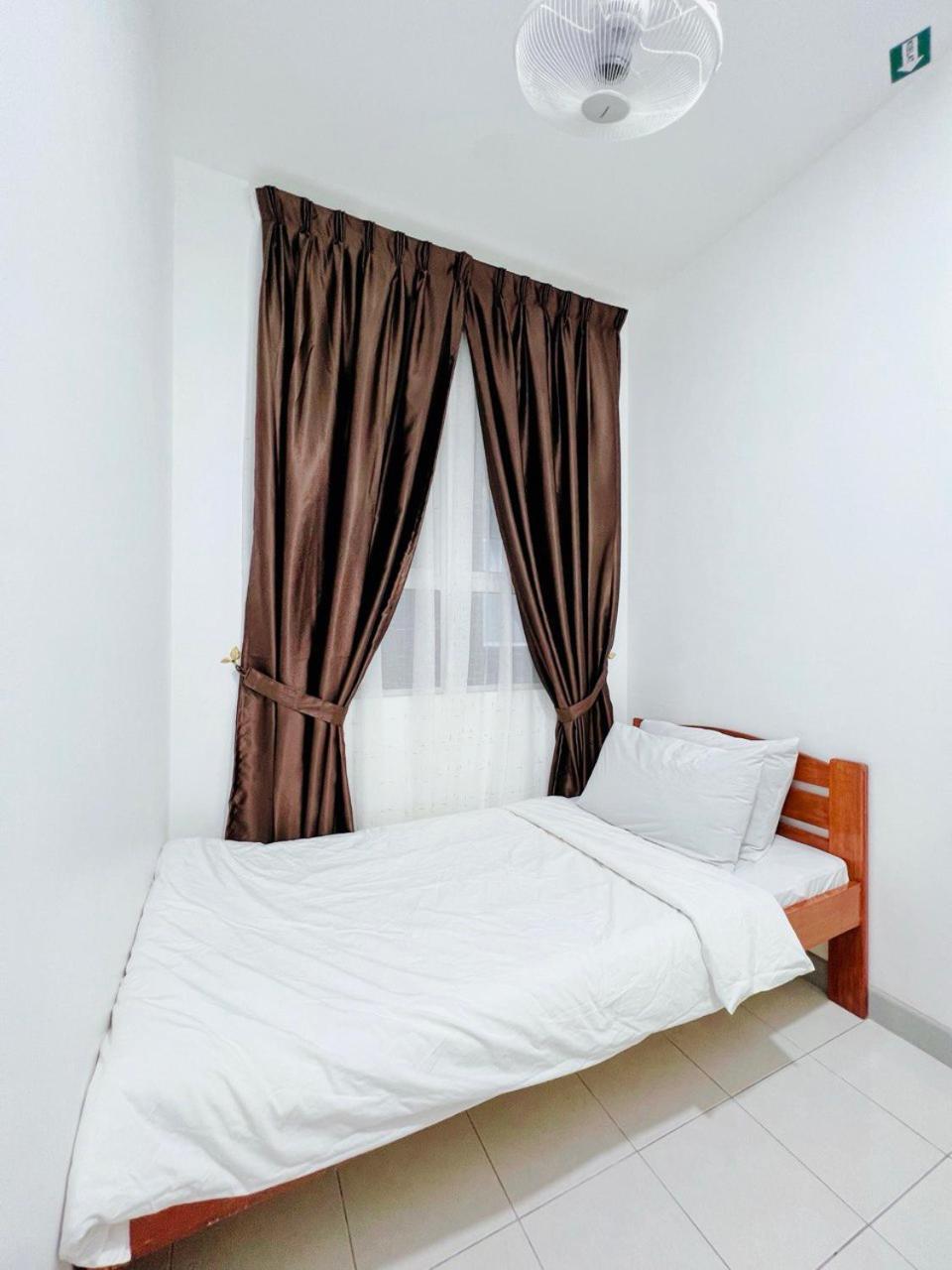 D'Ciella Homes- Sea View, Drawbridge & Ktcc Mall Kuala Terengganu Exterior photo
