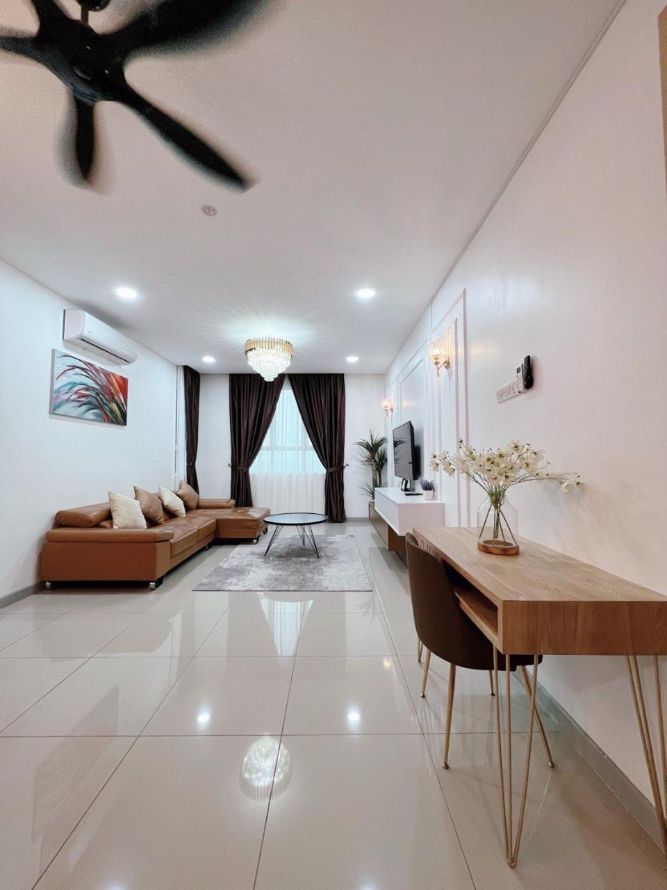 D'Ciella Homes- Sea View, Drawbridge & Ktcc Mall Kuala Terengganu Exterior photo